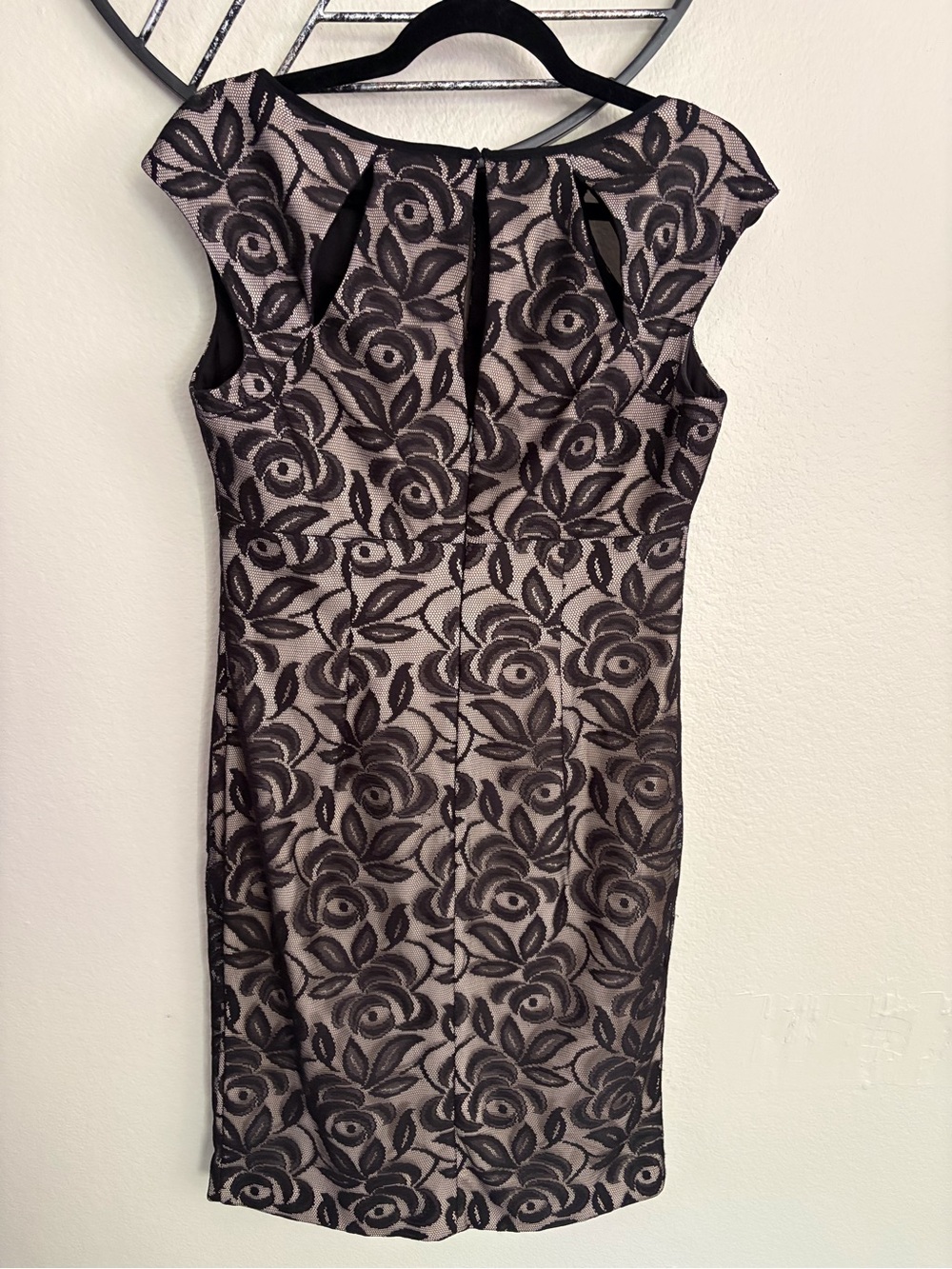 Maggy London Black Lace overlay sheath dress Size 10